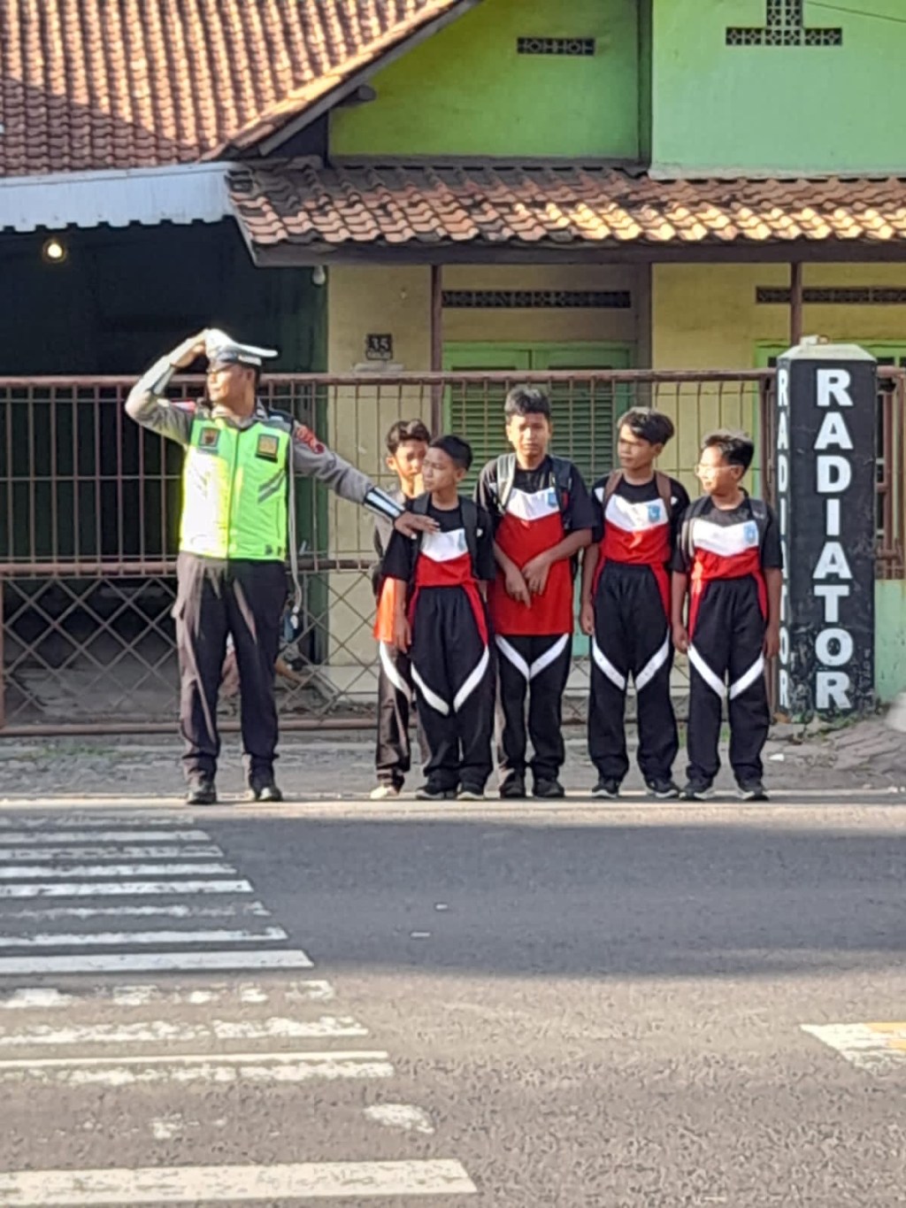 Pantauan Arus Lalu Lintas Pagi Hari Satlantas Polres Pekalongan Kota di Jalur&nbsp;Pantura